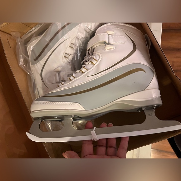 White and Gold Ice Skates - Picture 1 of 4